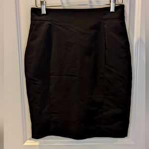 H&M curvy fit black pencil skirt with pockets size 8